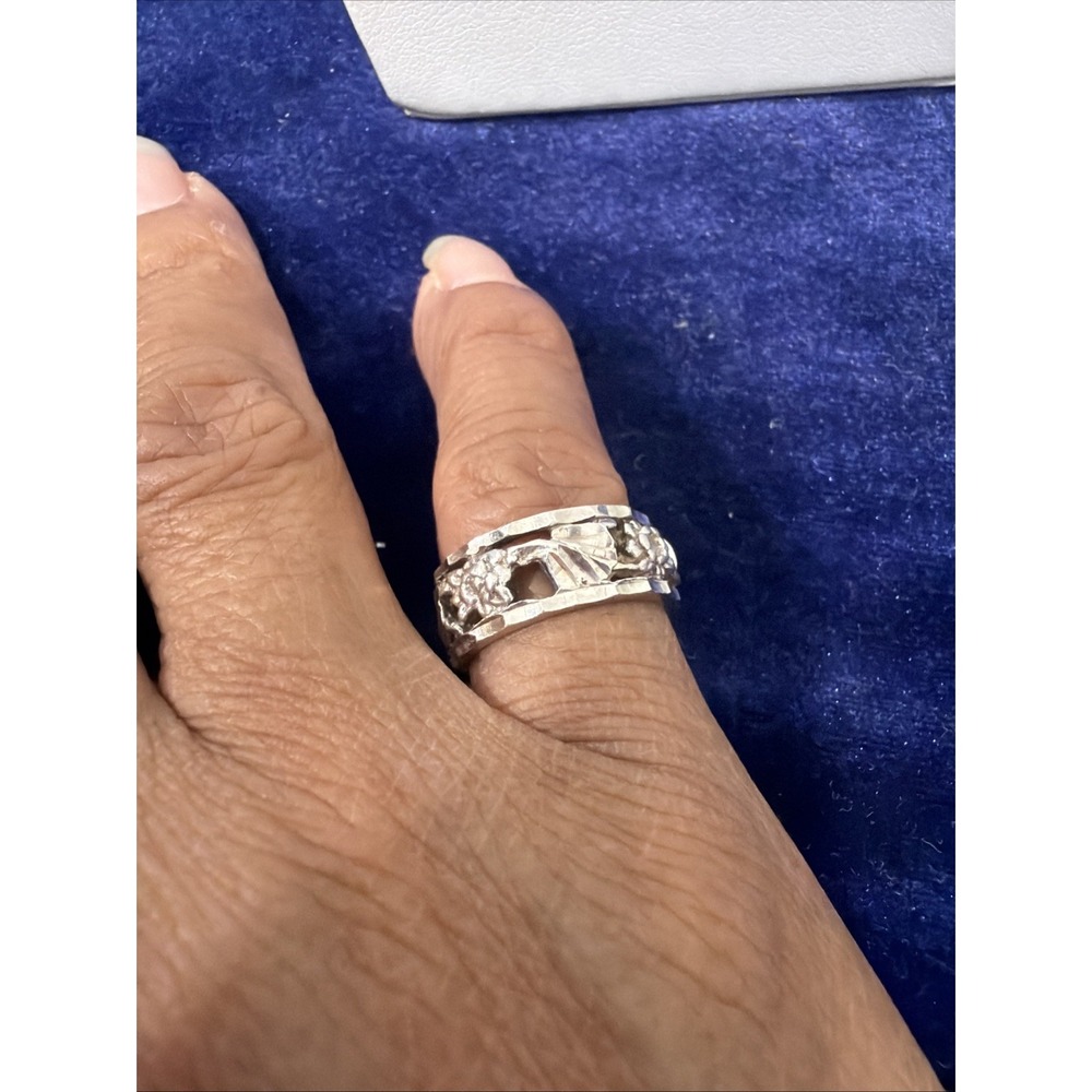 Sterling Silver 925 6.3gDiamond Cut Flower Band Ring Size 5 - Picture 9 of 10